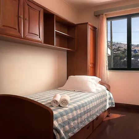 Bay Historic Center Apartmán *