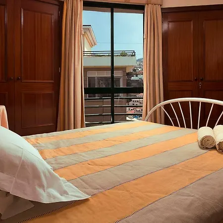 Bay Historic Center Apartman *